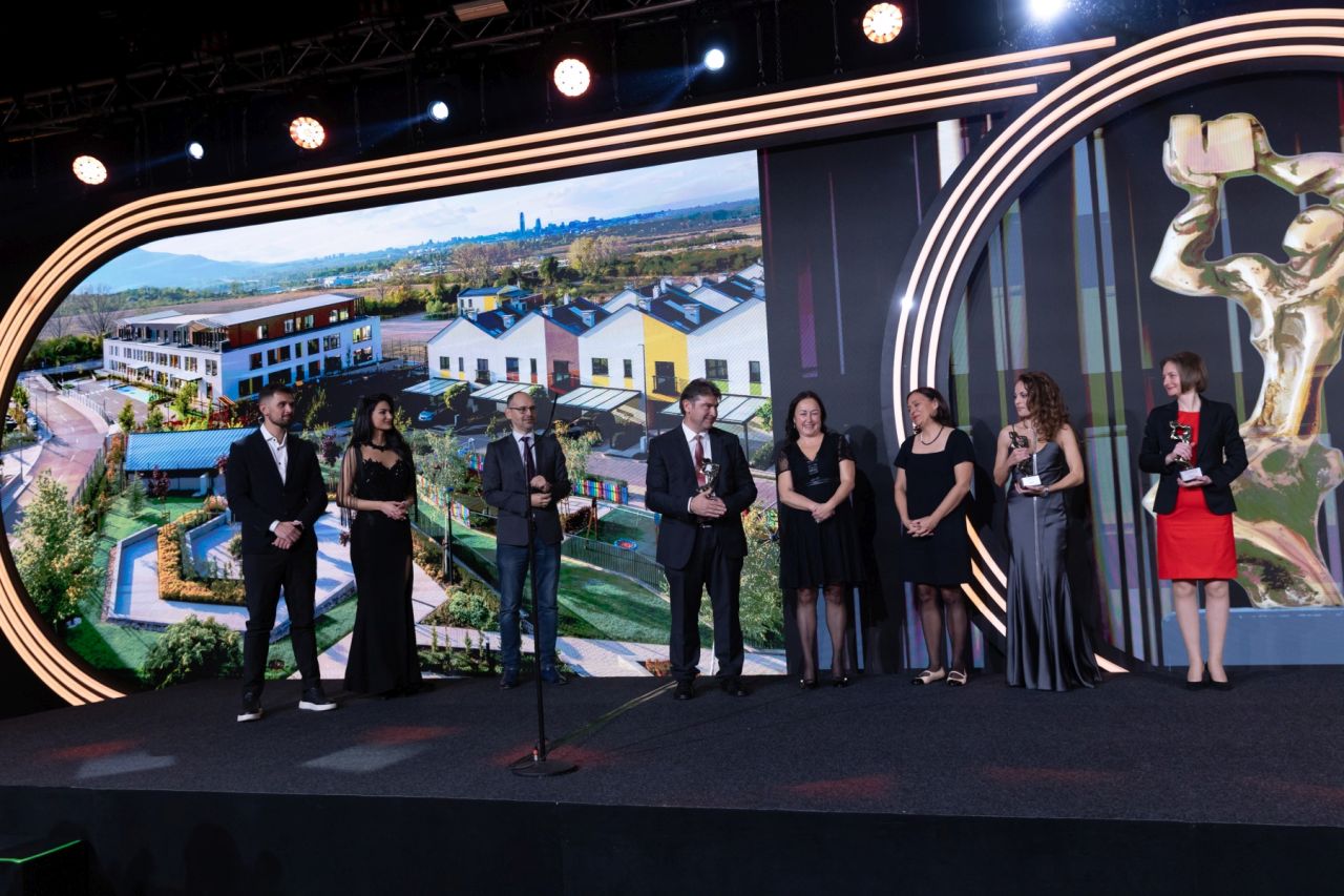 Campus Lozen Park with an award from the contest Building of the Year, 2025